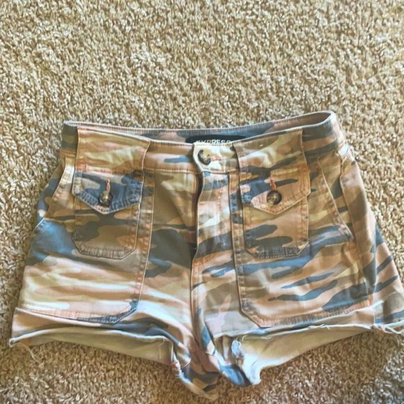 Express shorts size 00 - Picture 1 of 4